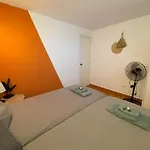 La Casa De Familia